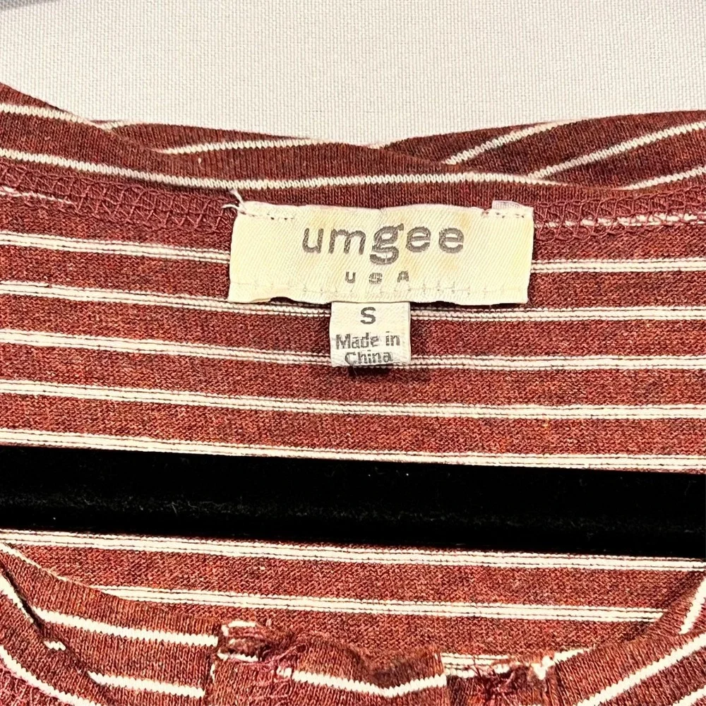 umgee‎ USA Blouse Popover Floral Striped Long Sleeve Casual Split Hem Women's S